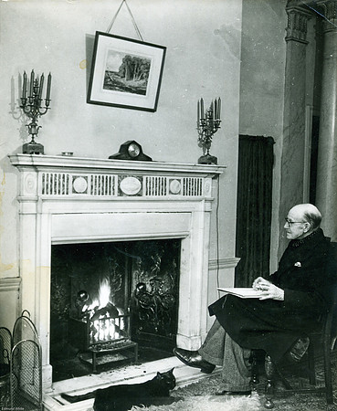 Thought to be Percy Home sketching at Devonshire Terrace