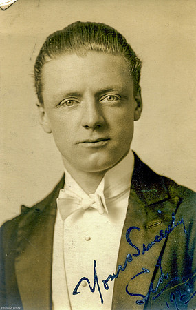 1923